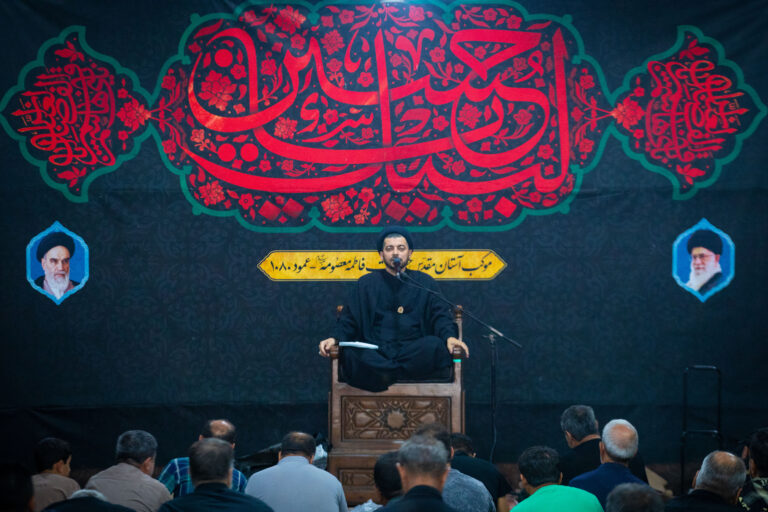 تلاوت قرآن در سخت‌ترین لحظه‌ها به انسان آرامش می‌دهد