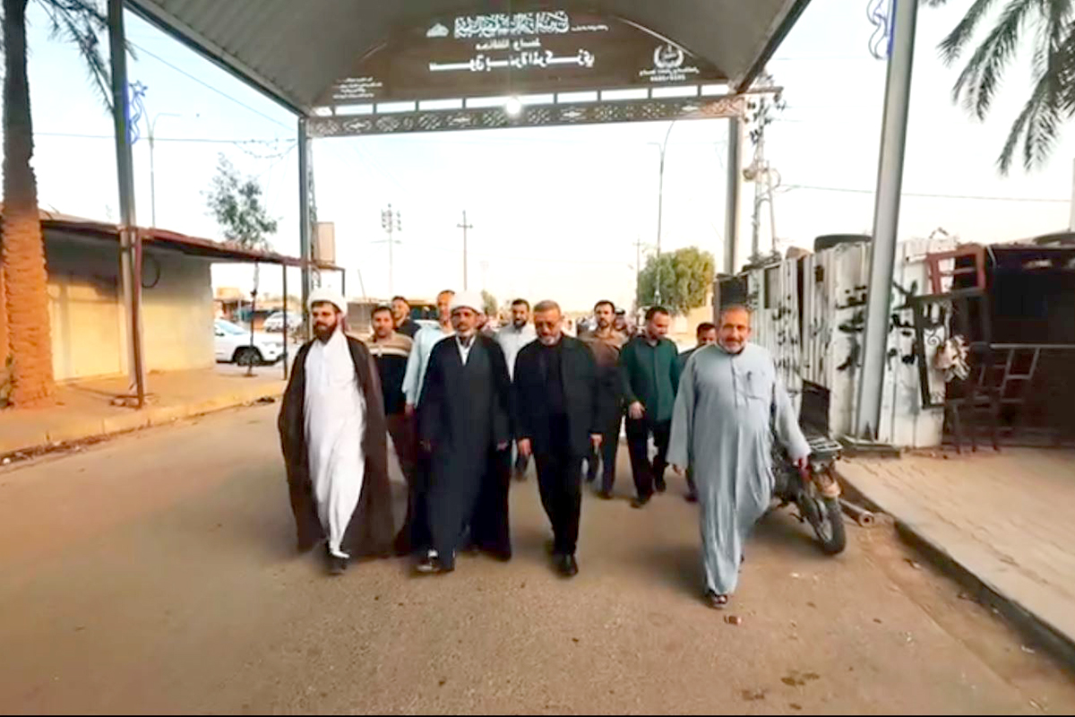خادمان قرآنی حرم فاطمی در مسیر آستان مقدس حسینی